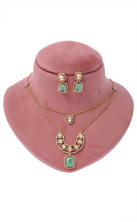 Designer Gold Plated Royal Kundan Pendant Set (D1228)