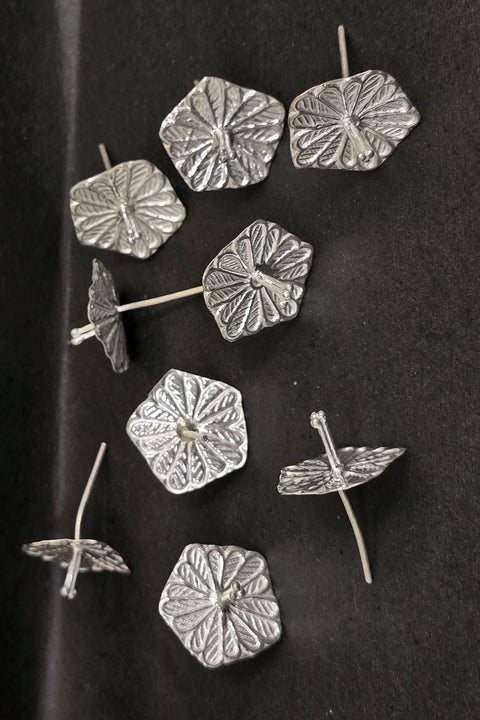 Exquisite 925 Silver Flowers Ideal for Temple & Home Pooja (D8)