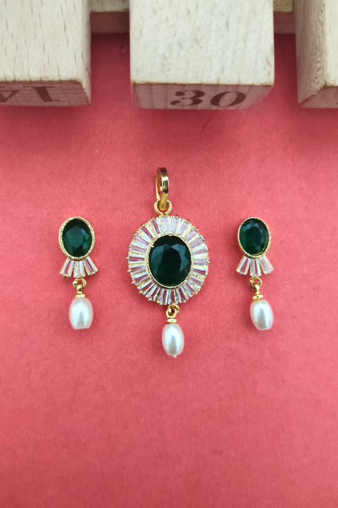  Pendant 