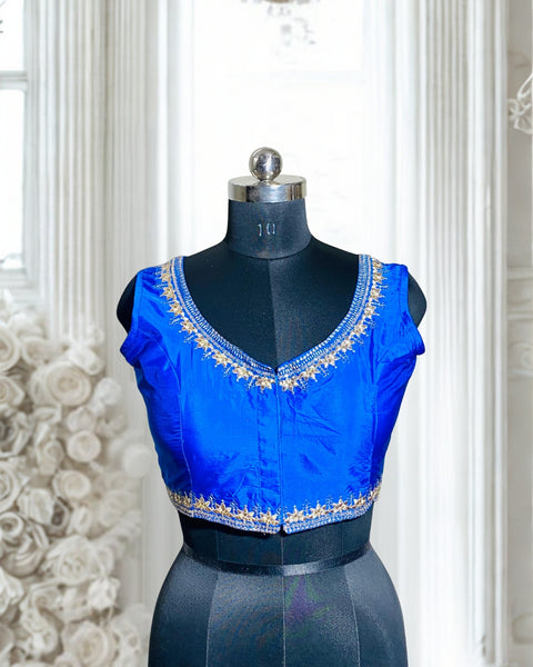  Blouse