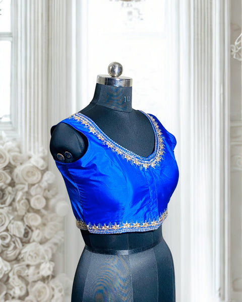  Blouse