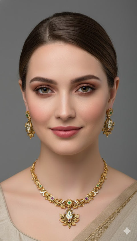 Necklace 