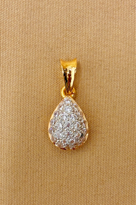 22 KT Gold Designer White Diamond Pendant Set (D62)