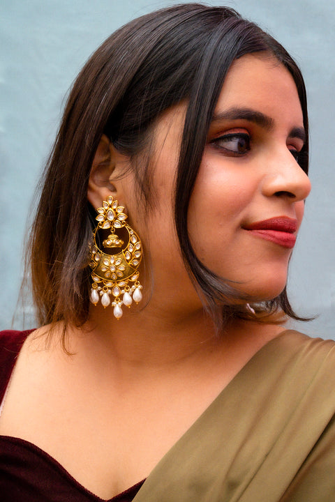 Gold Plated Beautifully Royal Kundan Beaded Earrings (E773)