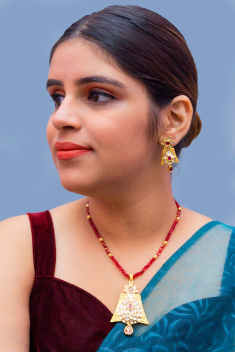 Designer Gold Plated Royal Kundan Pendant Set (D367)
