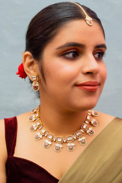 Designer Gold Plated Kundan Necklace With Earrings & Maangtikka