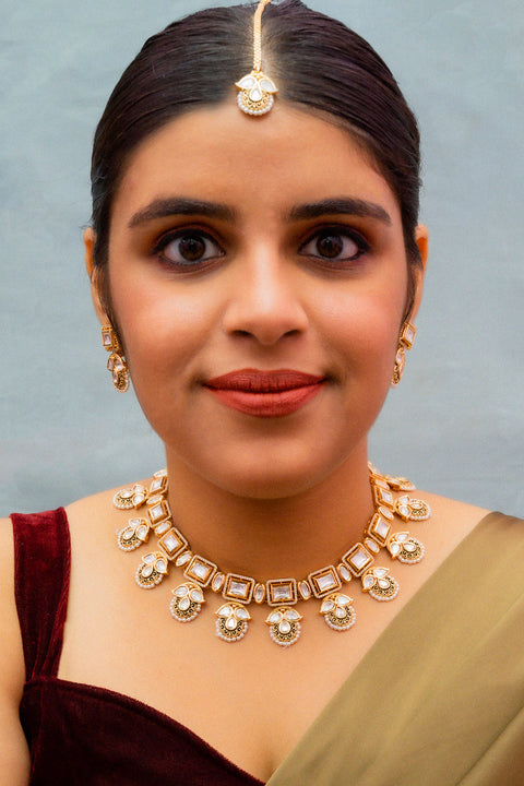Designer Gold Plated Kundan Necklace With Earrings & Maangtikka