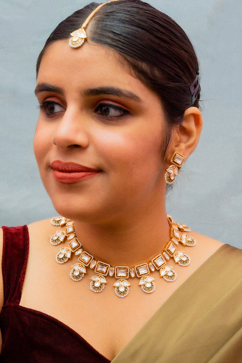Designer Gold Plated Kundan Necklace With Earrings & Maangtikka