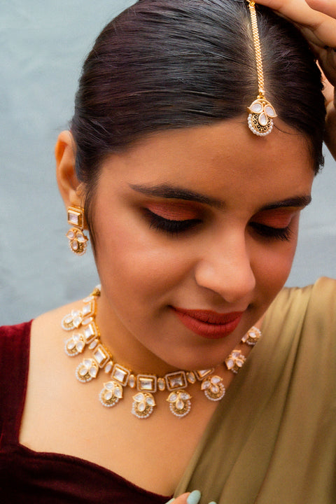 Designer Gold Plated Kundan Necklace With Earrings & Maangtikka