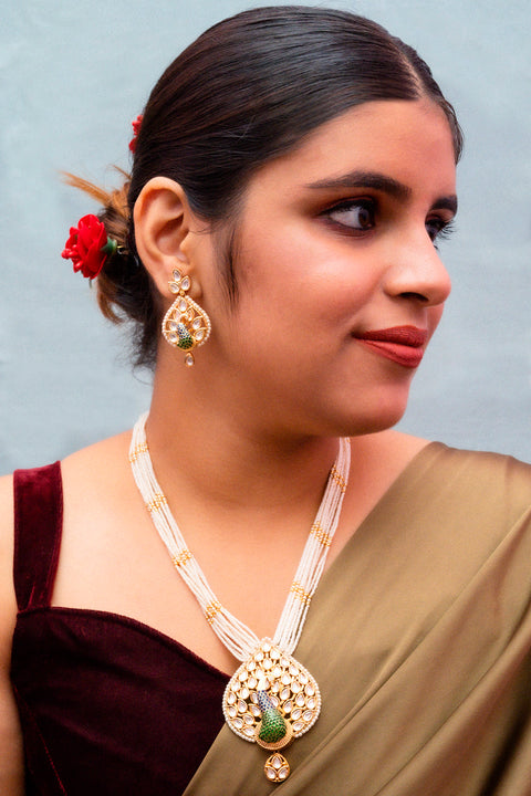 Designer Gold Plated Royal Kundan Pendant Set (D855)