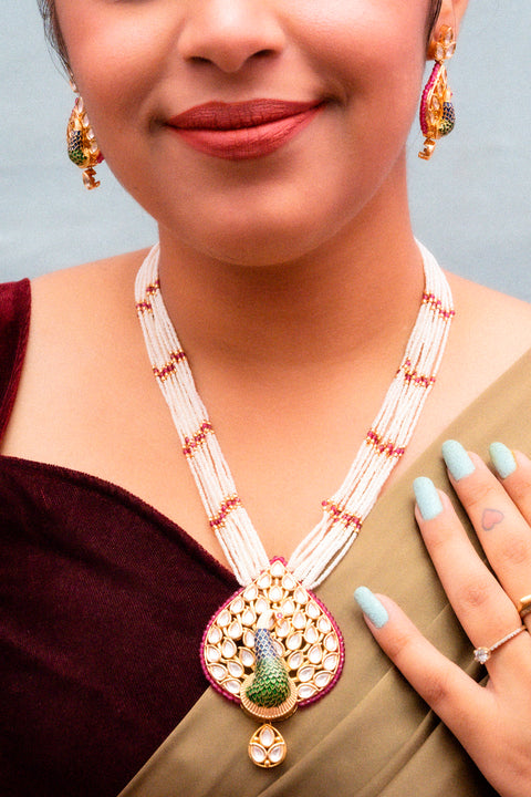 Designer Gold Plated Royal Kundan Pendant Set (D856)