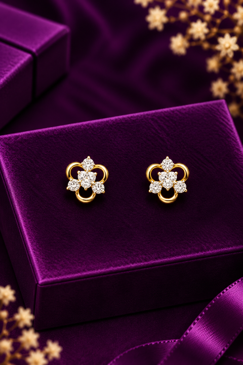 18k Clover leaf Shaped Diamond Studs (D44)