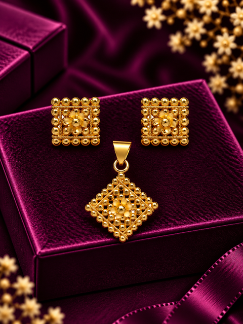 22 KT Designer Gold Pendant Set (D142)