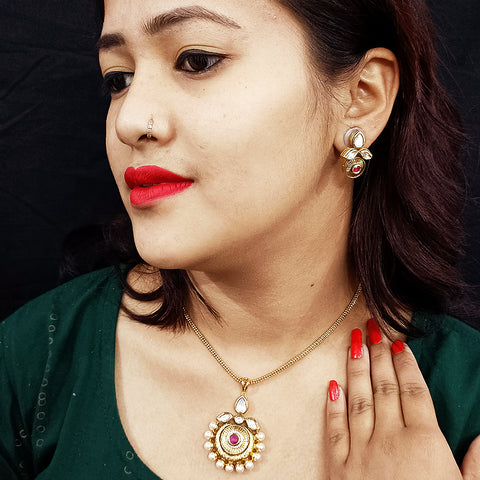 Gold Plated Kundan Pearl Pendant set (D146)