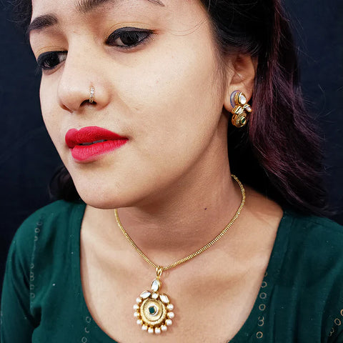 Gold Plated Kundan Pearl Pendant set (D146)