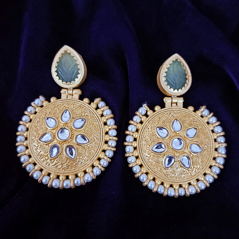 Beautifully Designed Traditional Amrapali Earrings