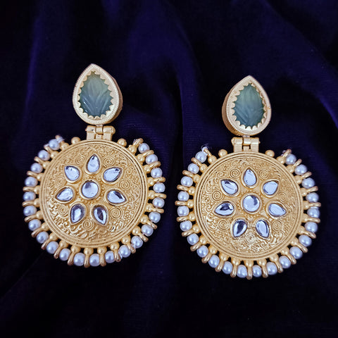 Beautifully Designed Traditional Amrapali Earrings