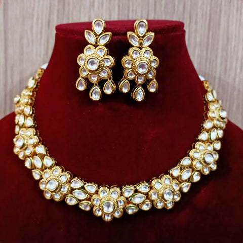 Designer Single Layer Kundan Necklace in Floral Design with Earrings