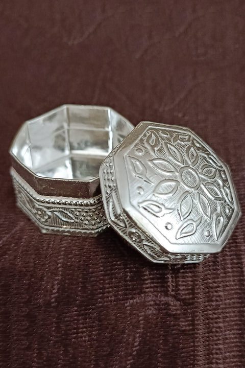 925 Pure Silver Designer Kumkum Box (Design 53)