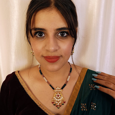 Designer Gold Plated Royal Kundan & Beaded Pendant Set (D423)