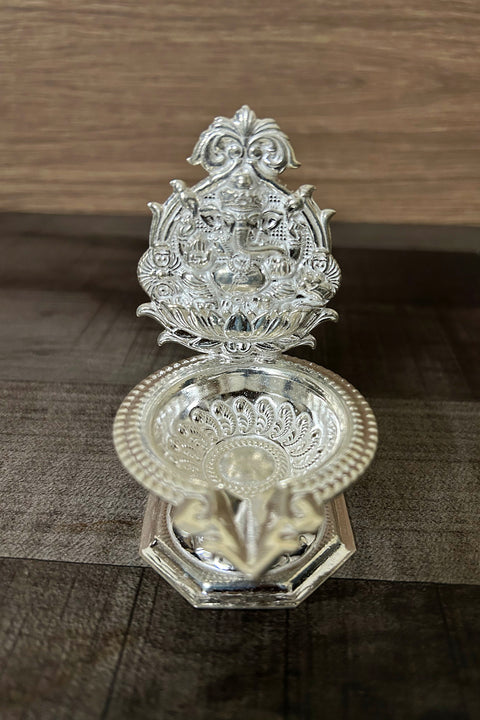 925 Silver Ganesha On Lotus Diya (Design 77)