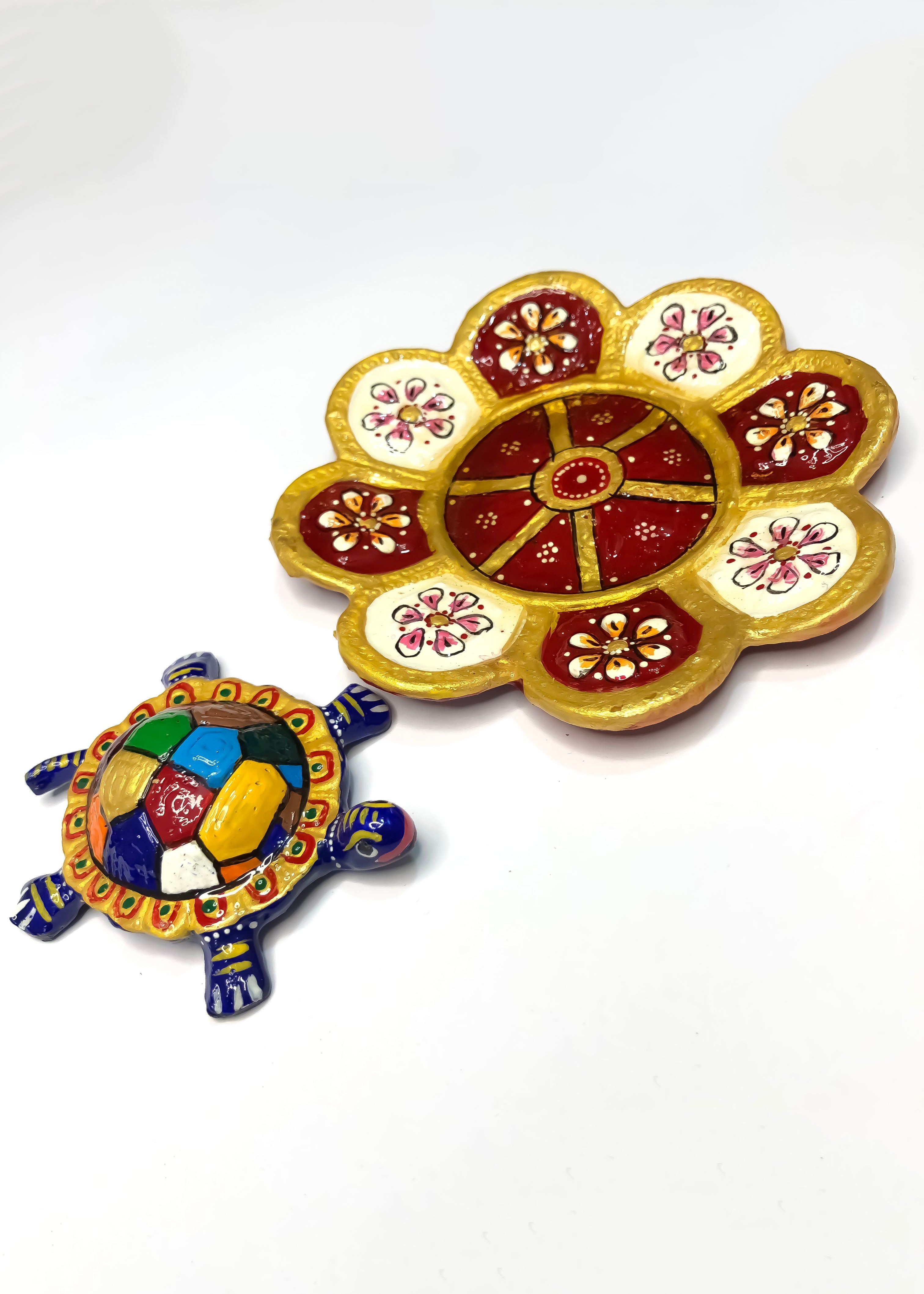 Metal Feng Shui Tortoise On Plate Handmade Showpiece for Good Luck Dec ...