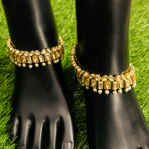 Gold Plated Anklet with Royal Kundan (Set of 2) - Design 4