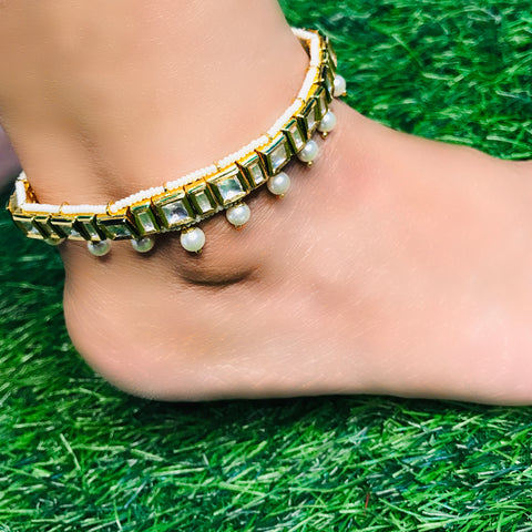 Gold Plated Anklet with Royal Kundan (Set of 2) - Design 2