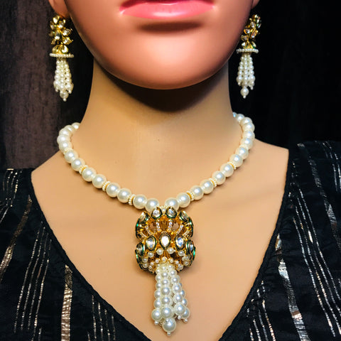 Designer Gold Plated Royal Kundan Pendent Set With Pearl (D763)