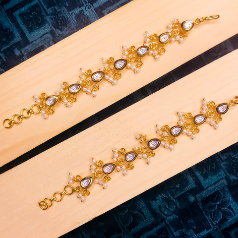 Gold Plated Beautifully Royal Kundan Kanoti Ear Chain For Women