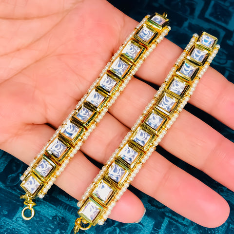 Gold Plated Beautifully Royal Kundan Kanoti Ear Chain For Women (E742)