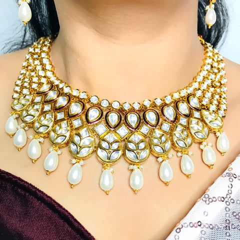 Designer Bridal Gold Plated Royal Kundan Necklace With Earrings & Mangtikka