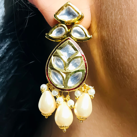 Designer Gold Plated Royal Kundan Necklace with Earrings & Mangtikka