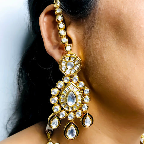 Designer Bridal Gold Plated Royal Kundan Necklace With Earrings & Mangtikka