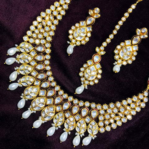 Designer Bridal Gold Plated Royal Kundan Necklace With Earrings & Mangtikka