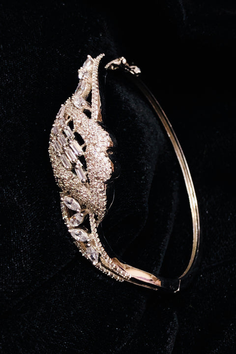 American Diamond Bracelet for Women Fashionable & Trendy Openable Bracelet (D154)