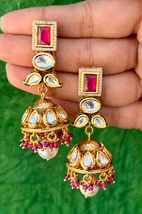 Gold Plated Beautifully Royal Kundan Beaded Jhumki Style Earrings (E817)