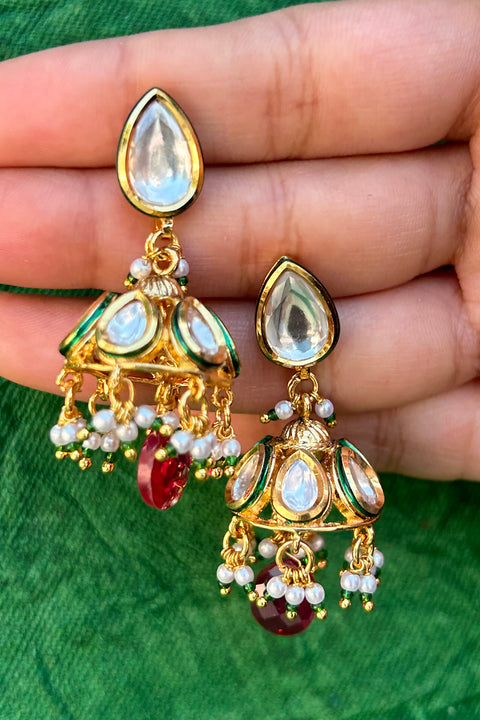 Gold Plated Beautifully Royal Kundan Beaded Jhumki Style Earrings (E784)