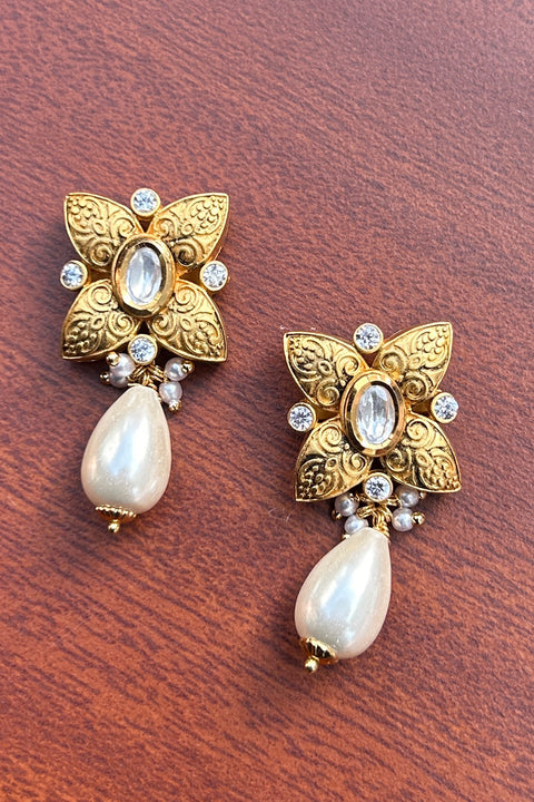 Designer Kundan Gold Plated Studs (E785)