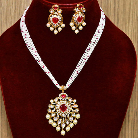 Designer Gold Plated Royal Kundan Pendant Set (D589)