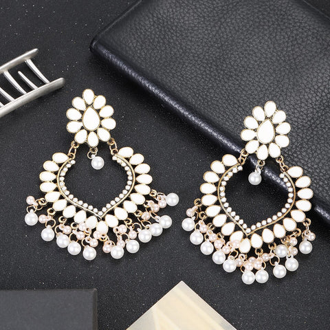 Floral Heart Shaped Pendant Pearl Earrings (E902)