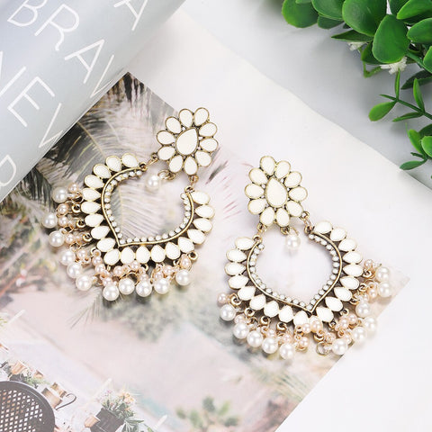 Floral Heart Shaped Pendant Pearl Earrings (E902)