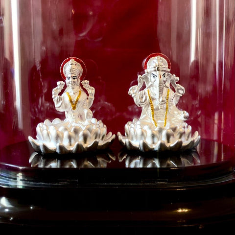 999 Pure Silver Oval Lakshmi Ganesha Idol