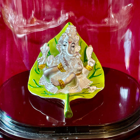 999 Pure Silver Oval Ganesha in Green Peepal Leaf Idol