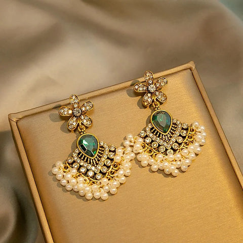Golden Crystal Floral Earrings (E835)