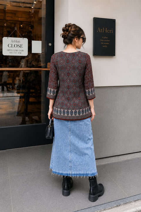 Maroon Jaipuri Cotton Print Round Neck Short Tunic Top (D1751A)