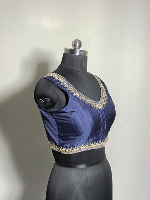  Blouse