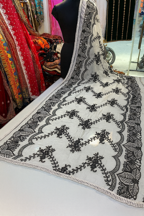 Dupatta 