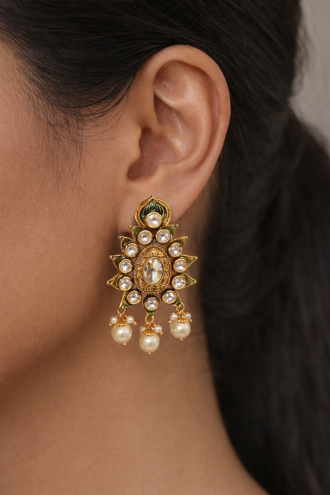 Earrings 