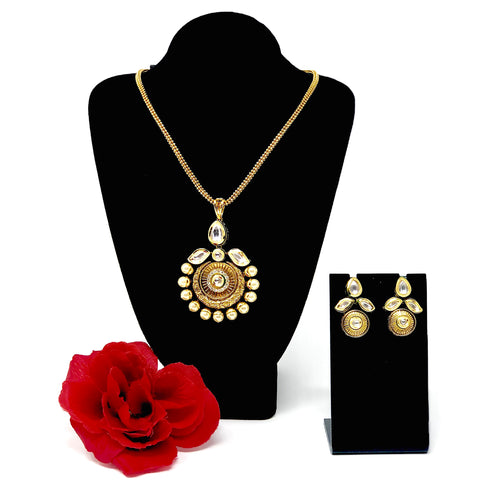 Gold Plated Kundan Pendant set - PAAIE